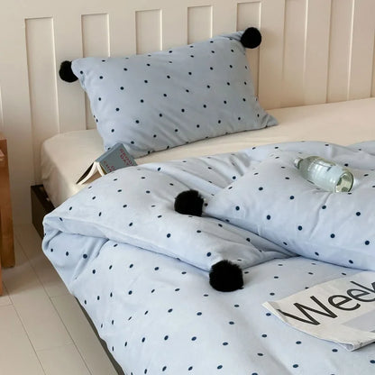 Plush Polka Dot Pom Pom Velvet Bedding Set