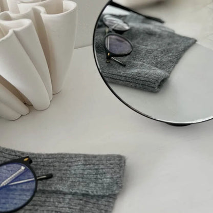 Sleek Minimalist 360° Rotating Desktop Mirror