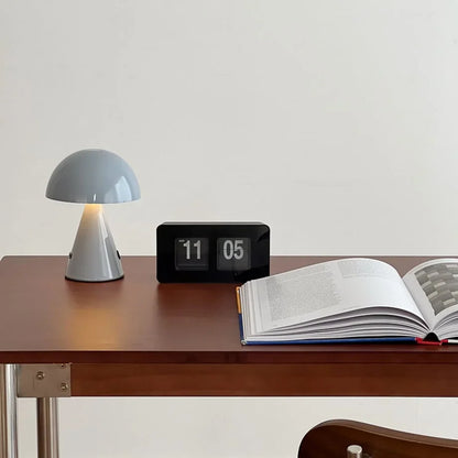 Minimalist Retro Automatic Flip Table Clock