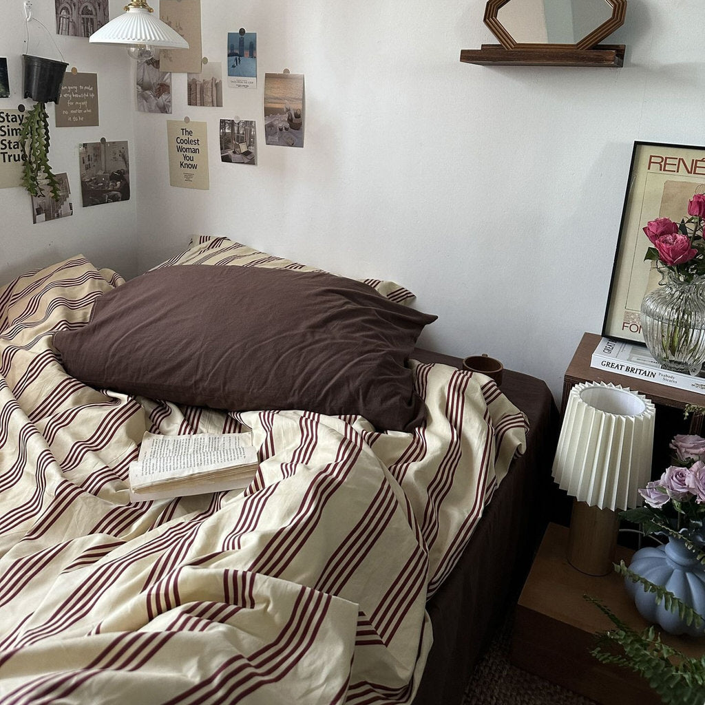 Beige-braunes Vintage-Bettwäscheset mit Streifen