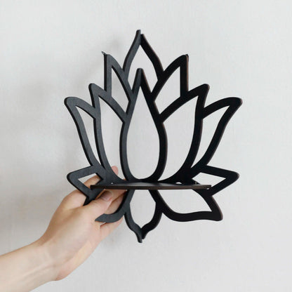 Schwarzes Eckwandregal aus Holz in Lotusform