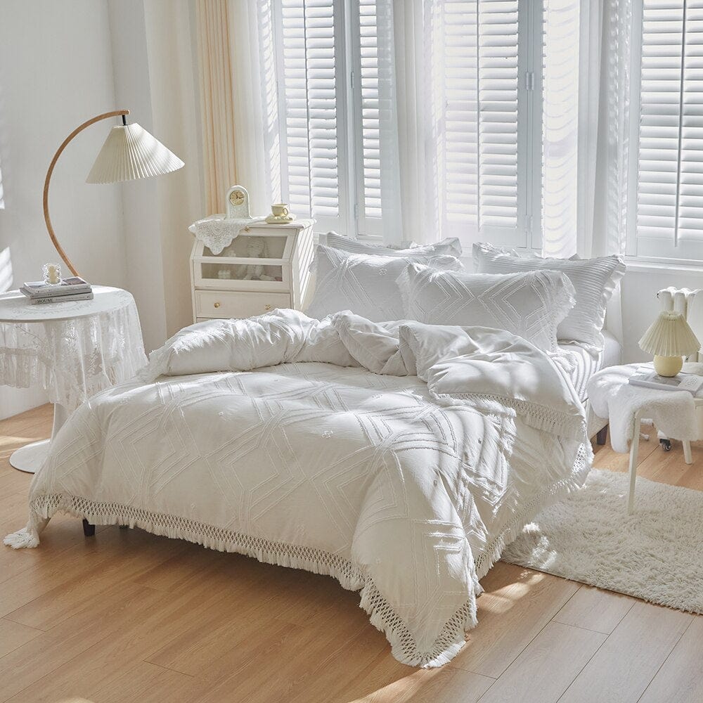 Juliette Tassel Bedding Set