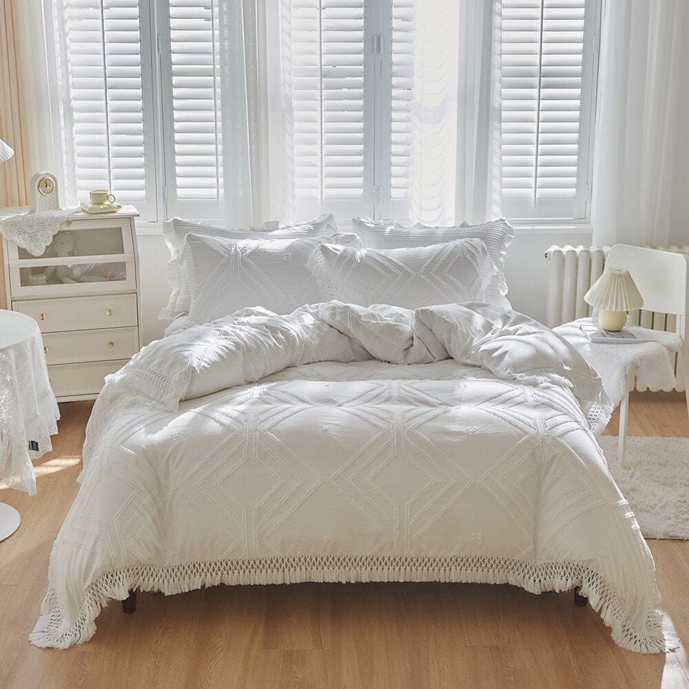 Juliette Tassel Bedding Set