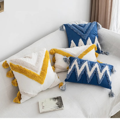 Housse de coussin touffetée à thème bleu et jaune