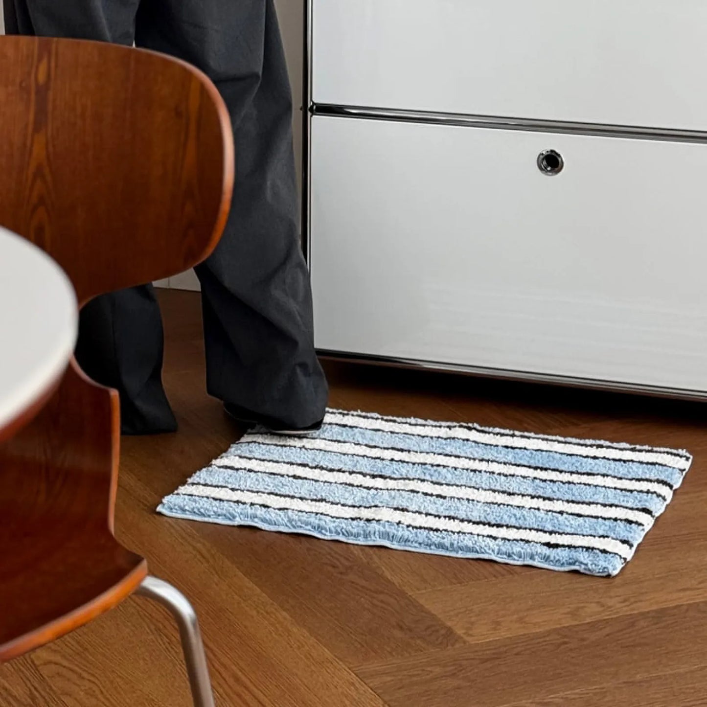 Breezy Coastal Striped Plush Accent Rug
