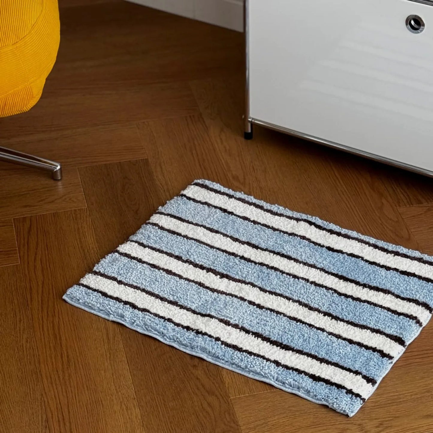 Breezy Coastal Striped Plush Accent Rug