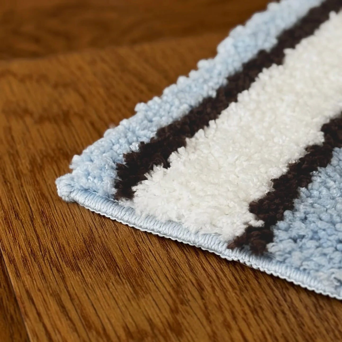 Breezy Coastal Striped Plush Accent Rug