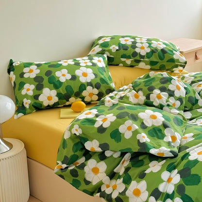 Green Garden Daisies Print Bedding Set