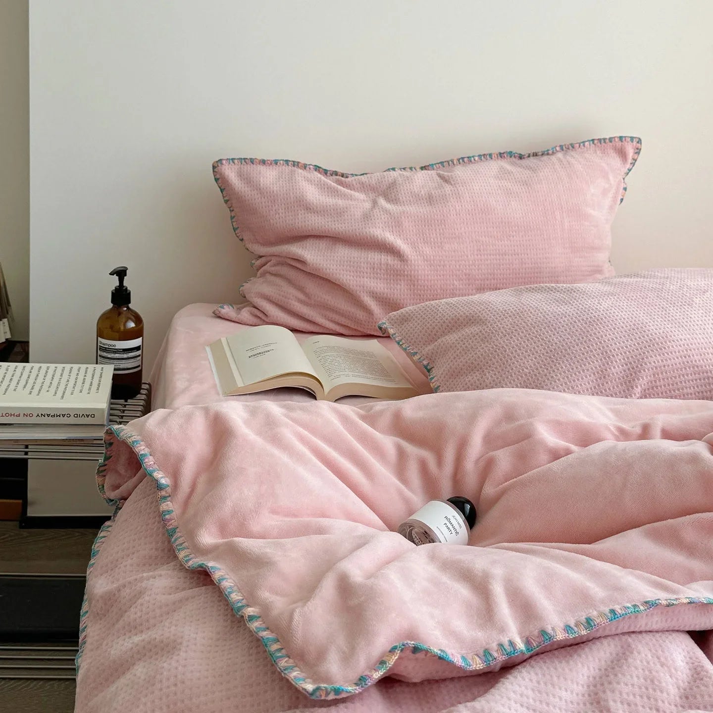 Plush Waffle Fleece Bedding Set with Crochet Trim