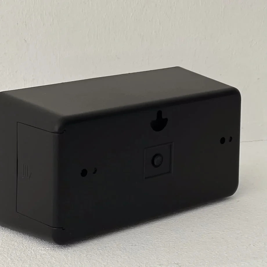 Minimalist Retro Automatic Flip Table Clock