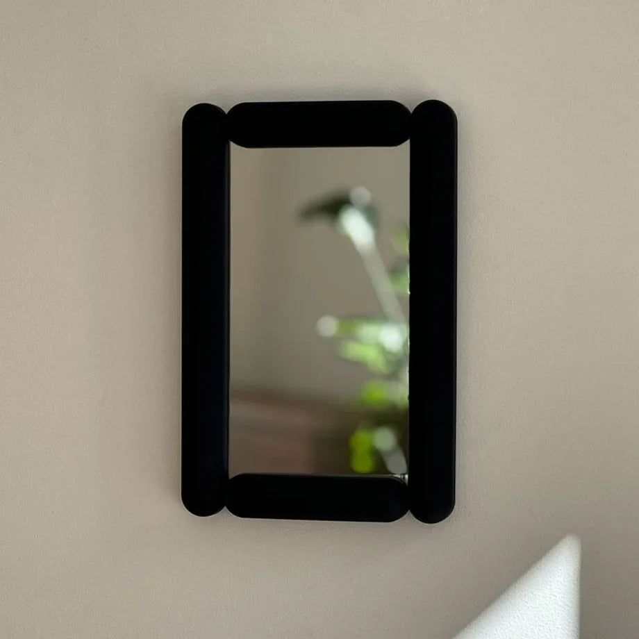 Smooth Pill-Shaped Melamine Desktop Mirror