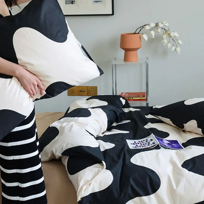 Smooth Wavy Abstract Cotton Bedding Set