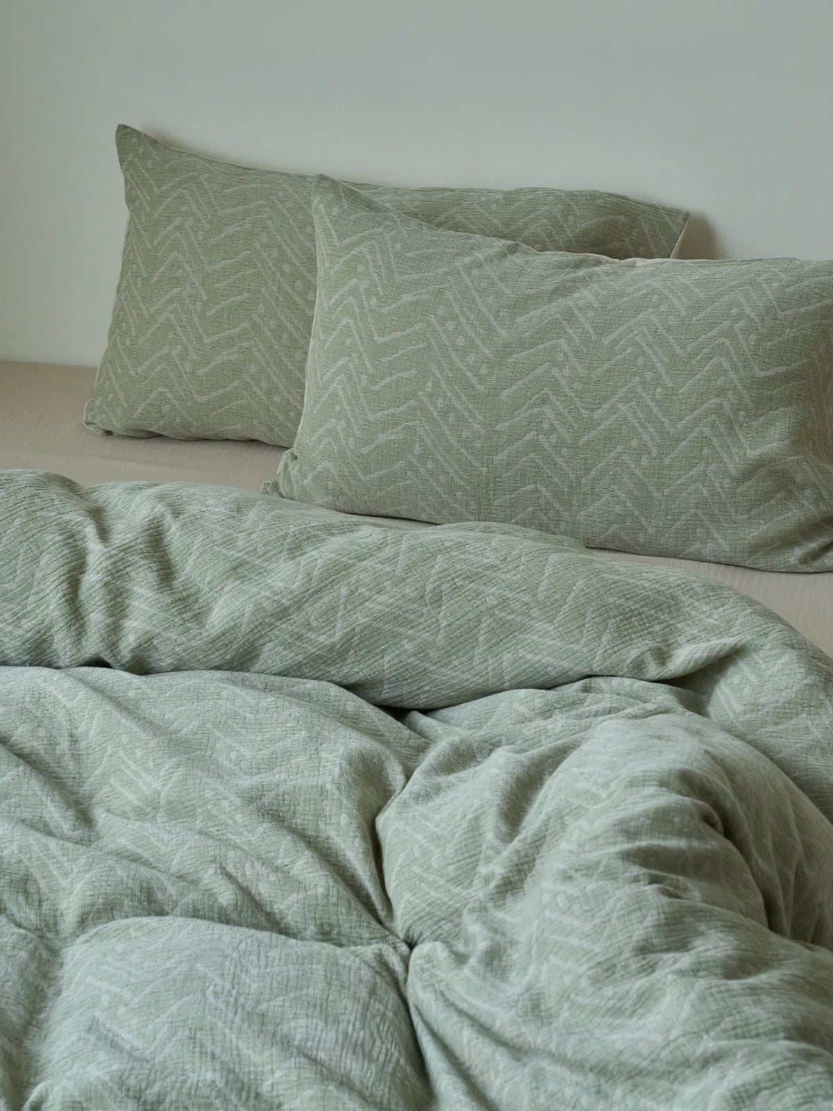 Soft Crinkled Geometric Washed Cotton Bedding Set