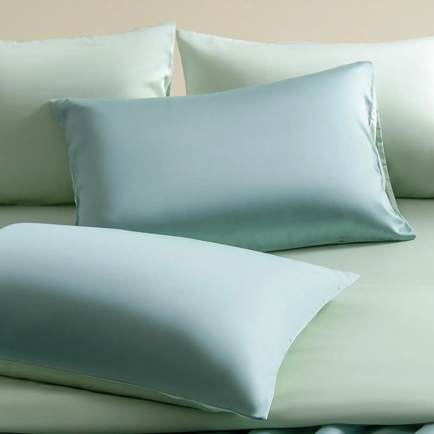 Calming Two-Tone Cooling Tencel Pillowcase