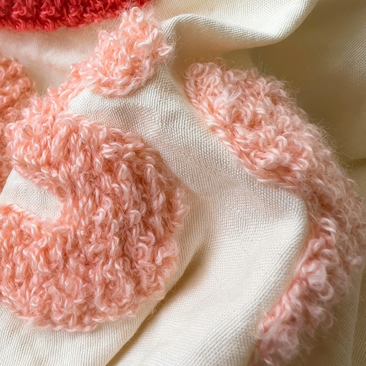 Parure de lit brodée avec motif pain grillé