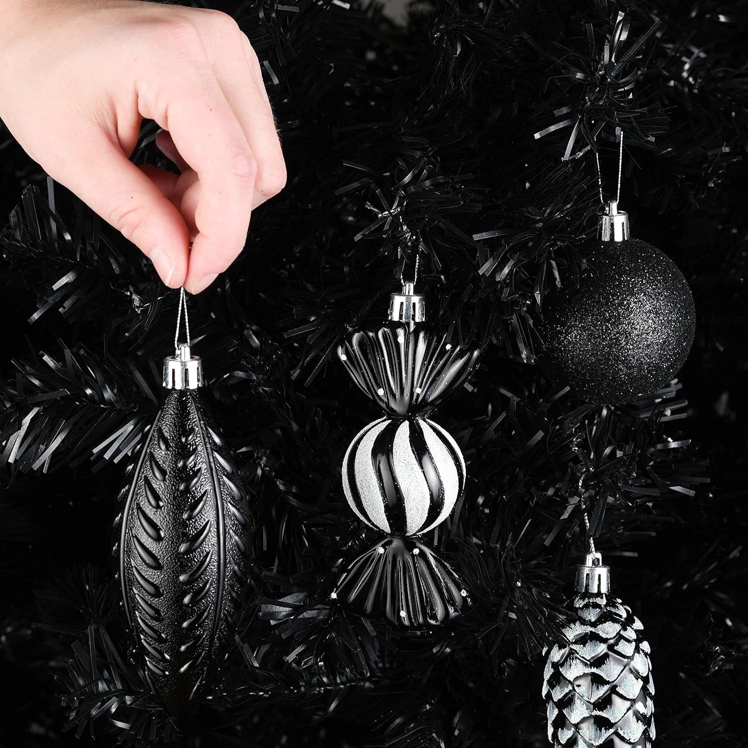 Prextex Christmas Tree Ornaments - Black Christmas Ball Ornaments Set for Christmas, Holiday, Wreath & Party Decorations (24 Pcs - Small, Medium, Large) Shatterproof Black Christmas Ornaments Hanging Ornaments Home & Kitchen Home Décor Accents Home Décor Products