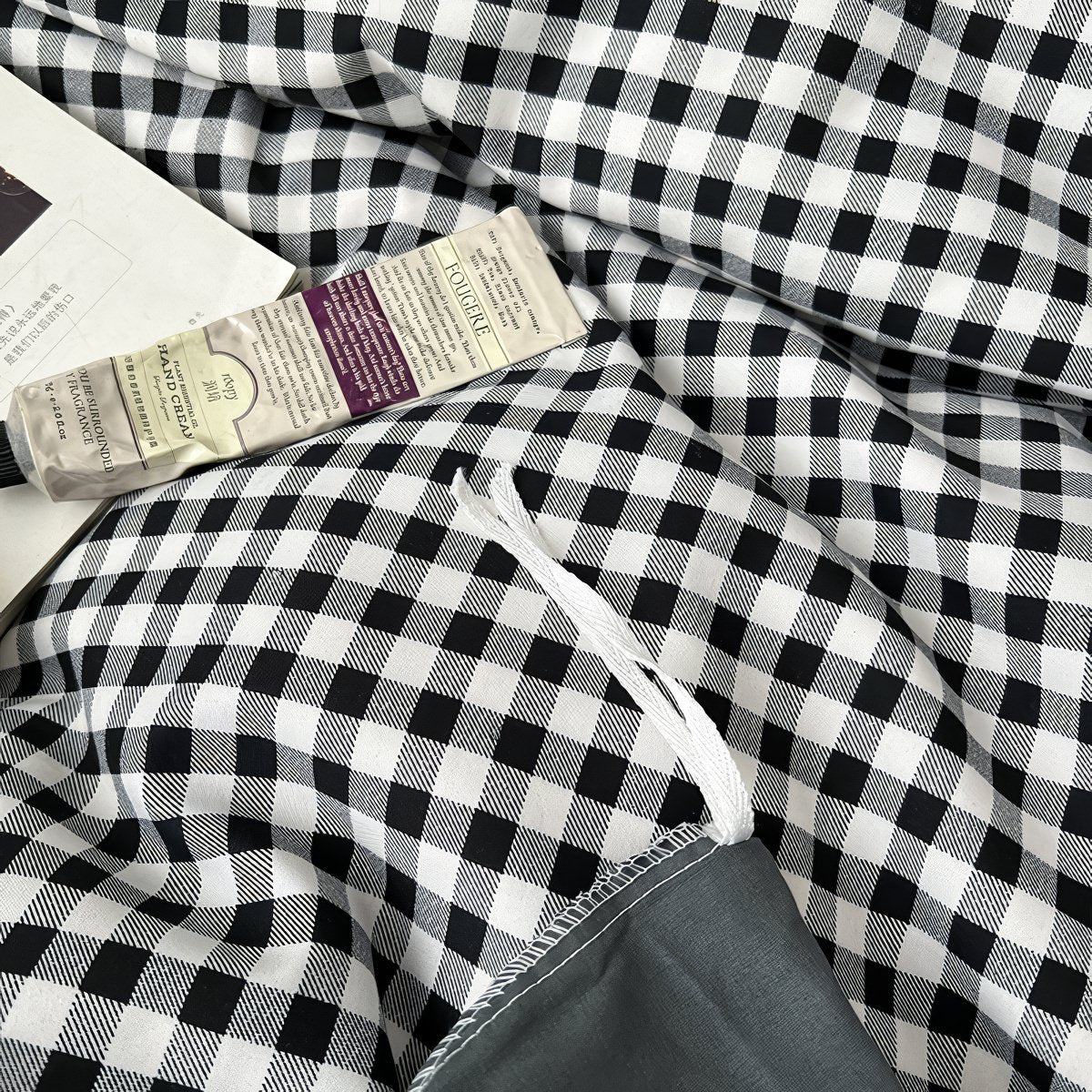 Parure de lit classique à carreaux noirs