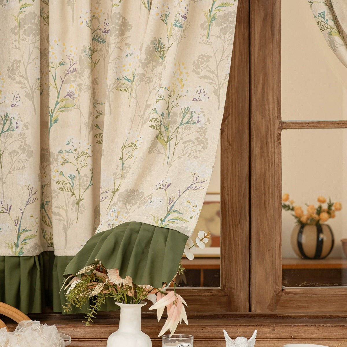 Garden Print Curtain with Forest Green Ruffle Trim