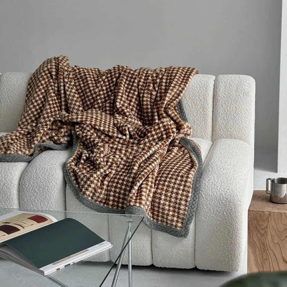 Cozy Checkered Flannel Fleece Throw Blanket