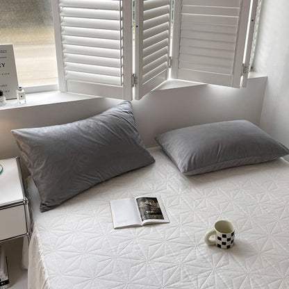 Cozy Minimalist Solid Fleece Pillowcase
