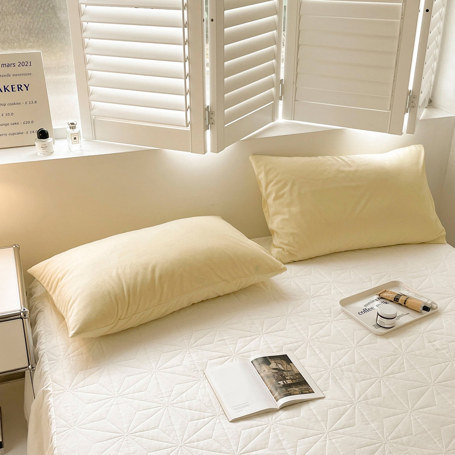 Cozy Minimalist Solid Fleece Pillowcase