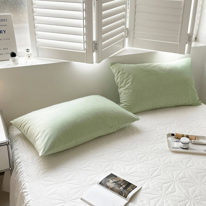 Cozy Minimalist Solid Fleece Pillowcase