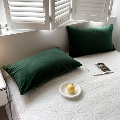 Cozy Minimalist Solid Fleece Pillowcase