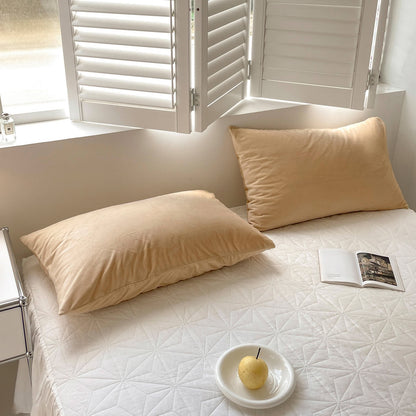 Cozy Minimalist Solid Fleece Pillowcase