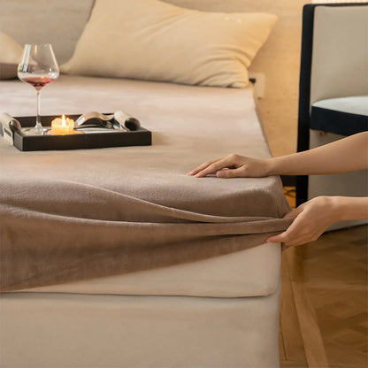 Cozy Minimalist Solid Fleece Sheet Set
