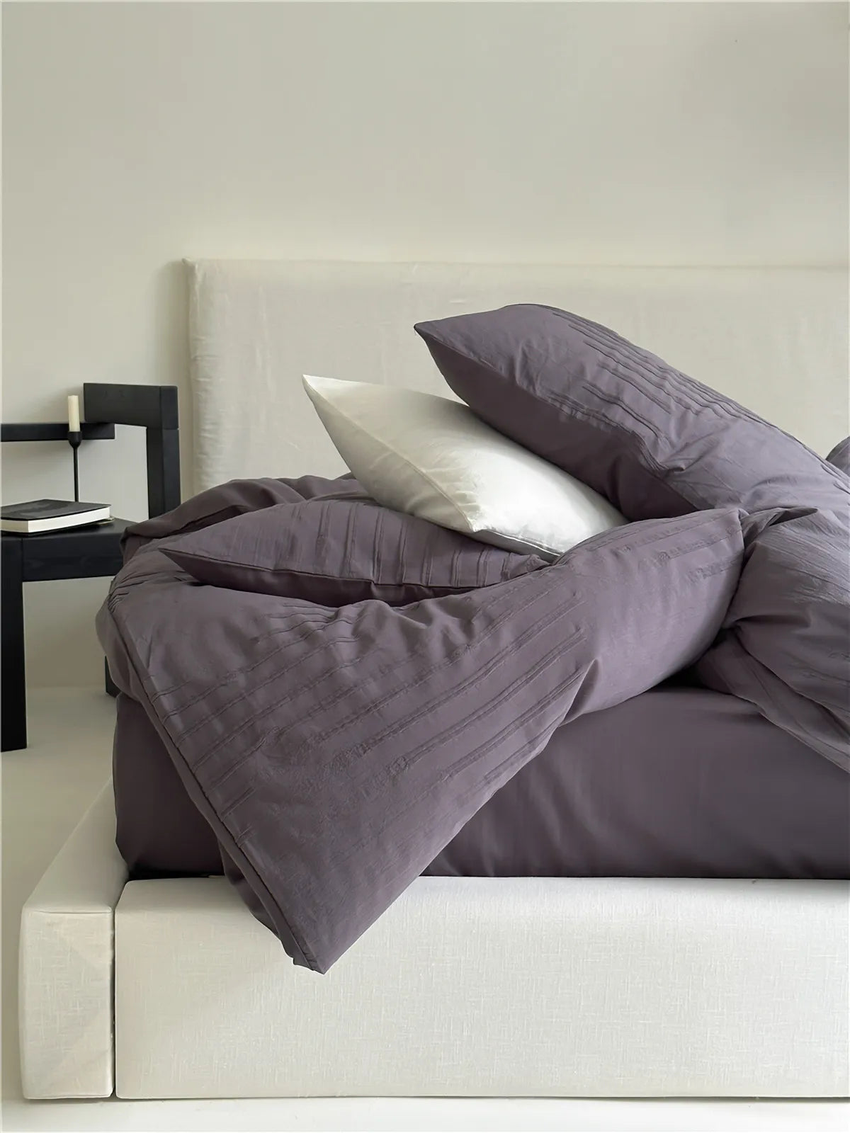 Cozy Minimalist Textured Stripe Cotton Pillowcase