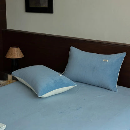 Cozy Minimalist Two-Tone Fleece Pillowcase