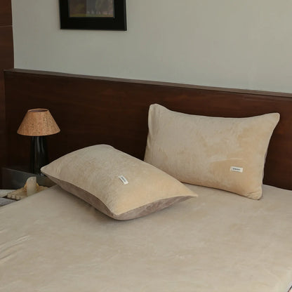Cozy Minimalist Two-Tone Fleece Pillowcase