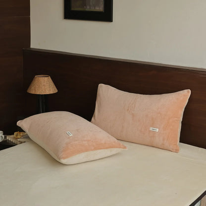 Cozy Minimalist Two-Tone Fleece Pillowcase