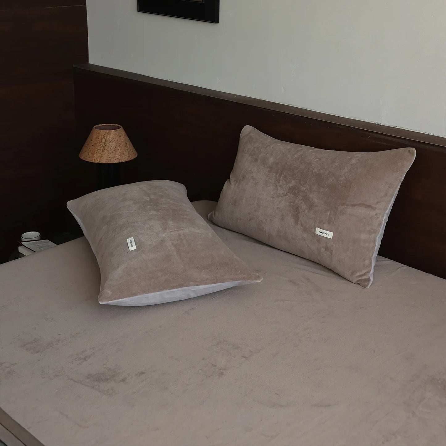 Cozy Minimalist Two-Tone Fleece Pillowcase
