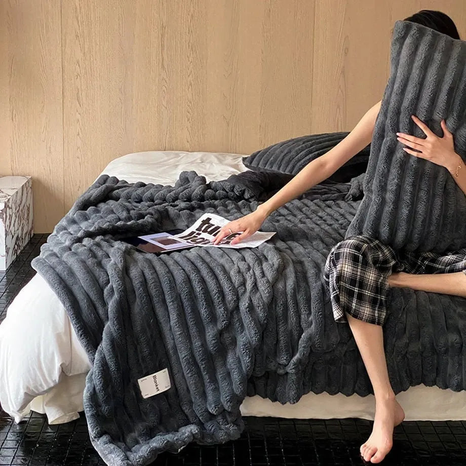 Cozy Ripple Texture Plush Faux Fur Throw Blanket