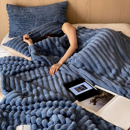 Cozy Ripple Texture Plush Faux Fur Throw Blanket