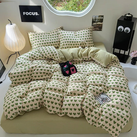 Little Green Hearts Pattern Bedding Set