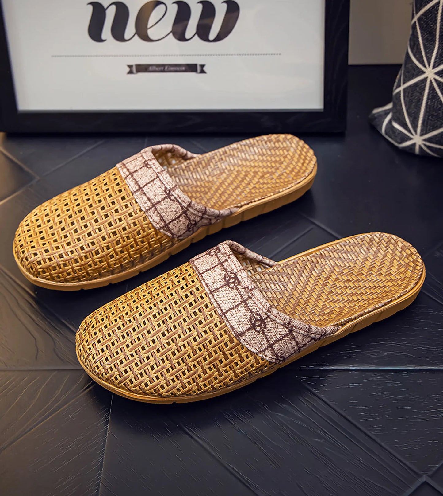 Cooling Plaid Natural Rattan House Slippers