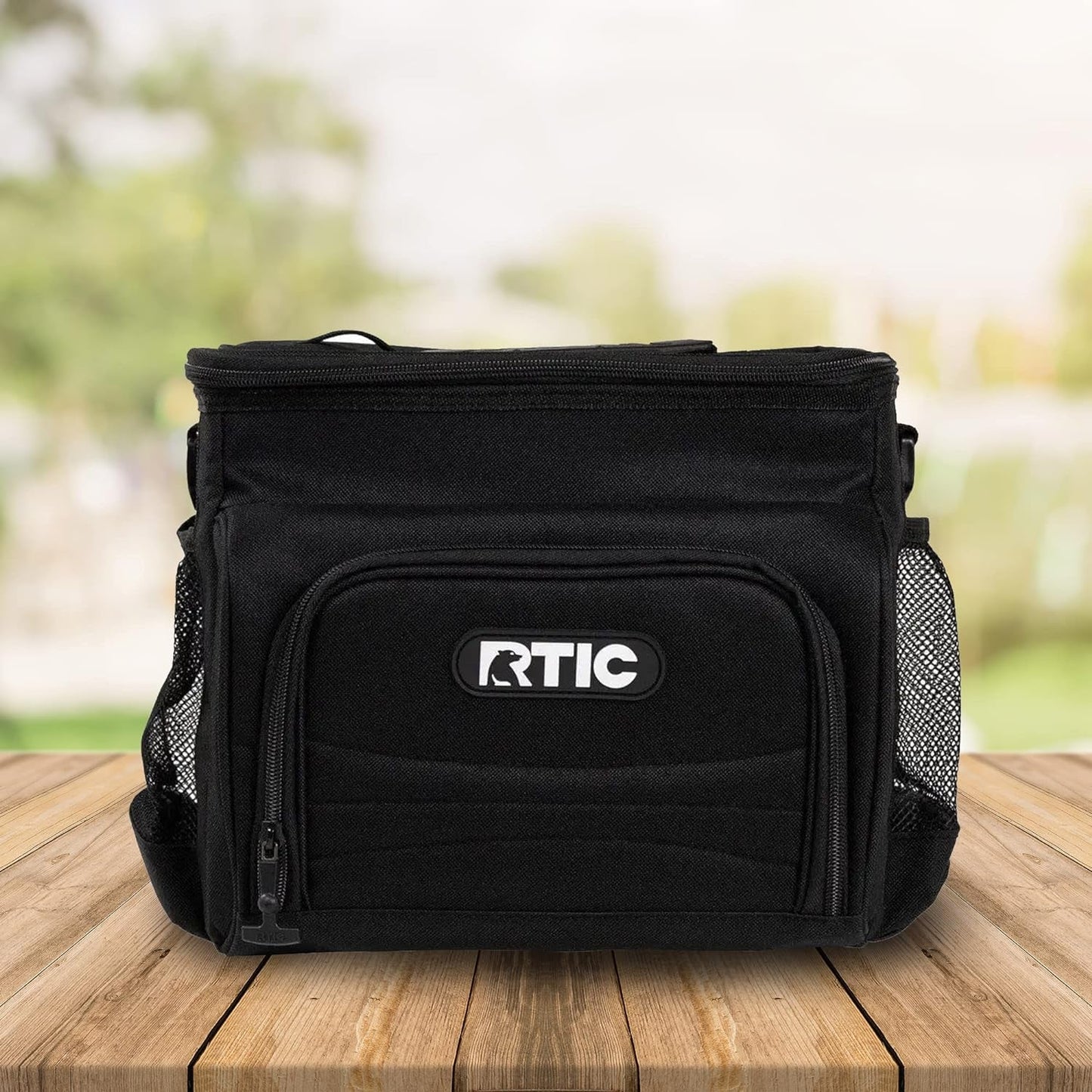 RTIC Day Cooler Bag 28 Can, Soft Sided Portable Insulated Cooling Bags for Lunch, Beach, Drink, Beverage, Travel, Camping, Picnic, for Men and Women, Black Home & Kitchen Kitchen & Dining Lunch Bags Storage & Organization Travel & To-Go Food Containers