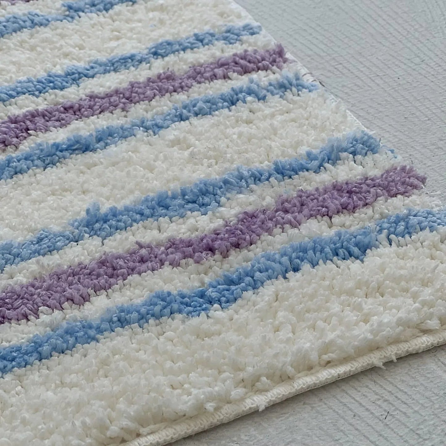 Plush Tufted Wavy Striped Polyester Accent Rug