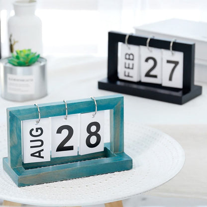 Flipping Desk Calendar