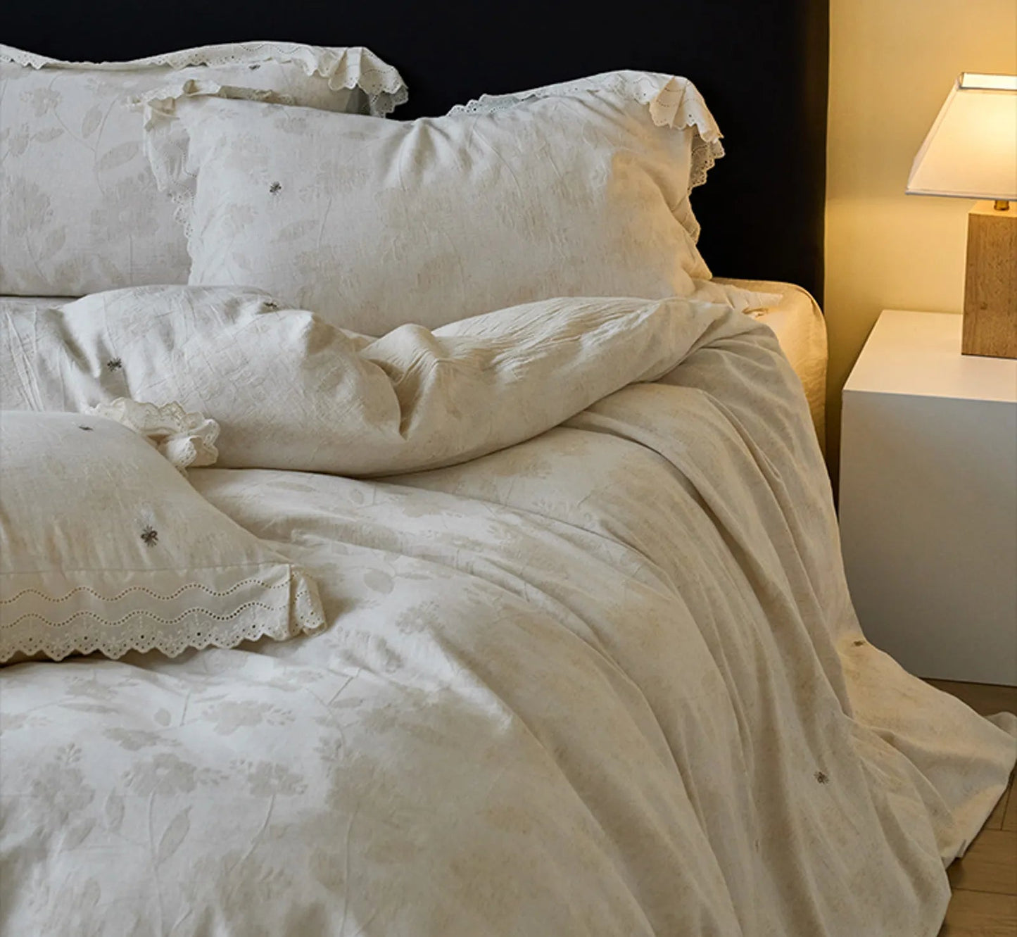 Ruffle Lace Jacquard Floral Linen Bedding Set