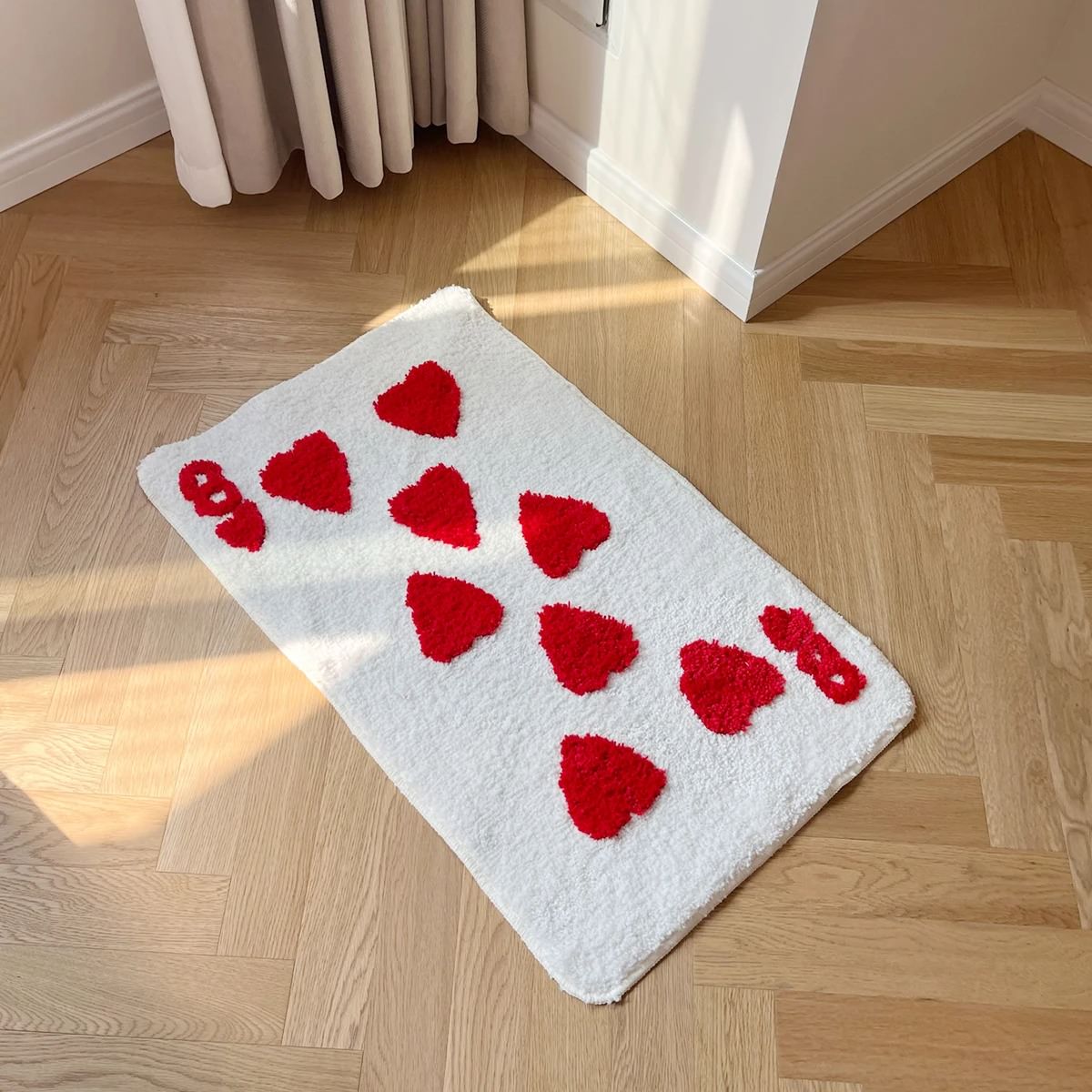 8 of Hearts Accent Rug
