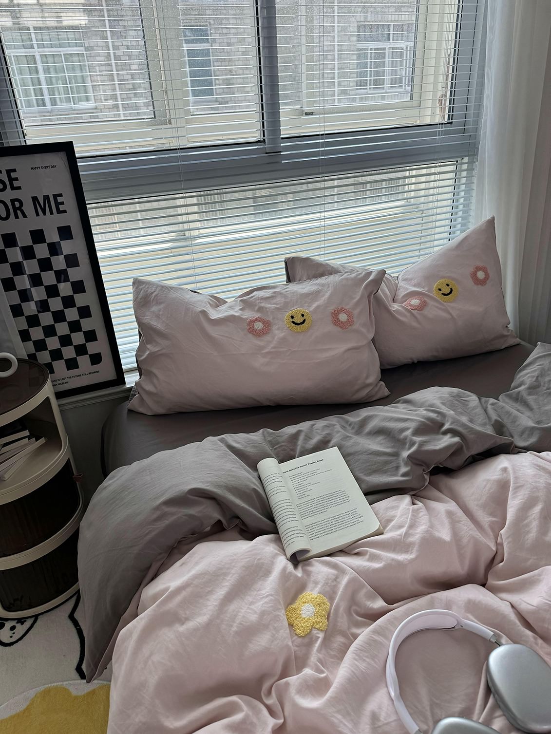 Cute Embroidered Smiles and Flowers Bedding Set