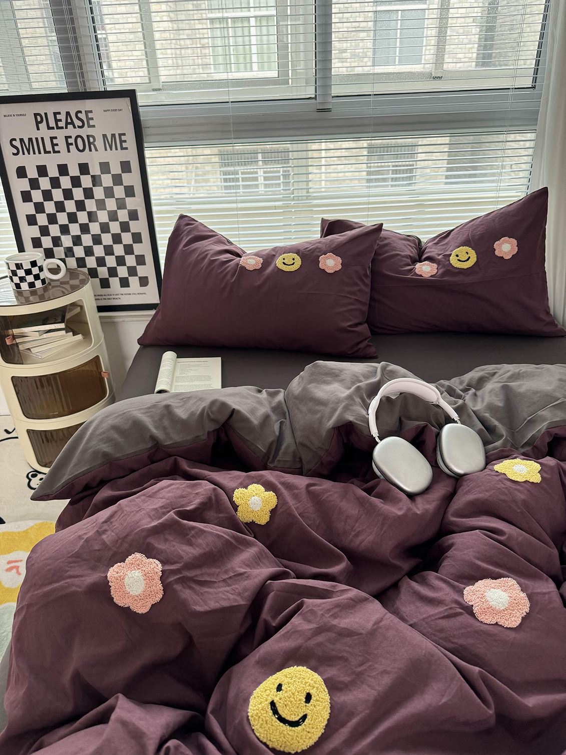 Cute Embroidered Smiles and Flowers Bedding Set