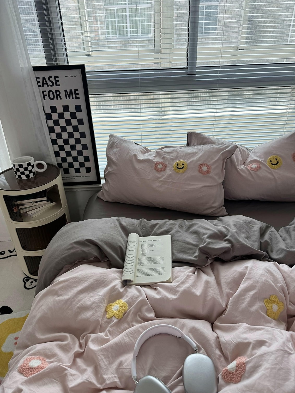 Cute Embroidered Smiles and Flowers Bedding Set