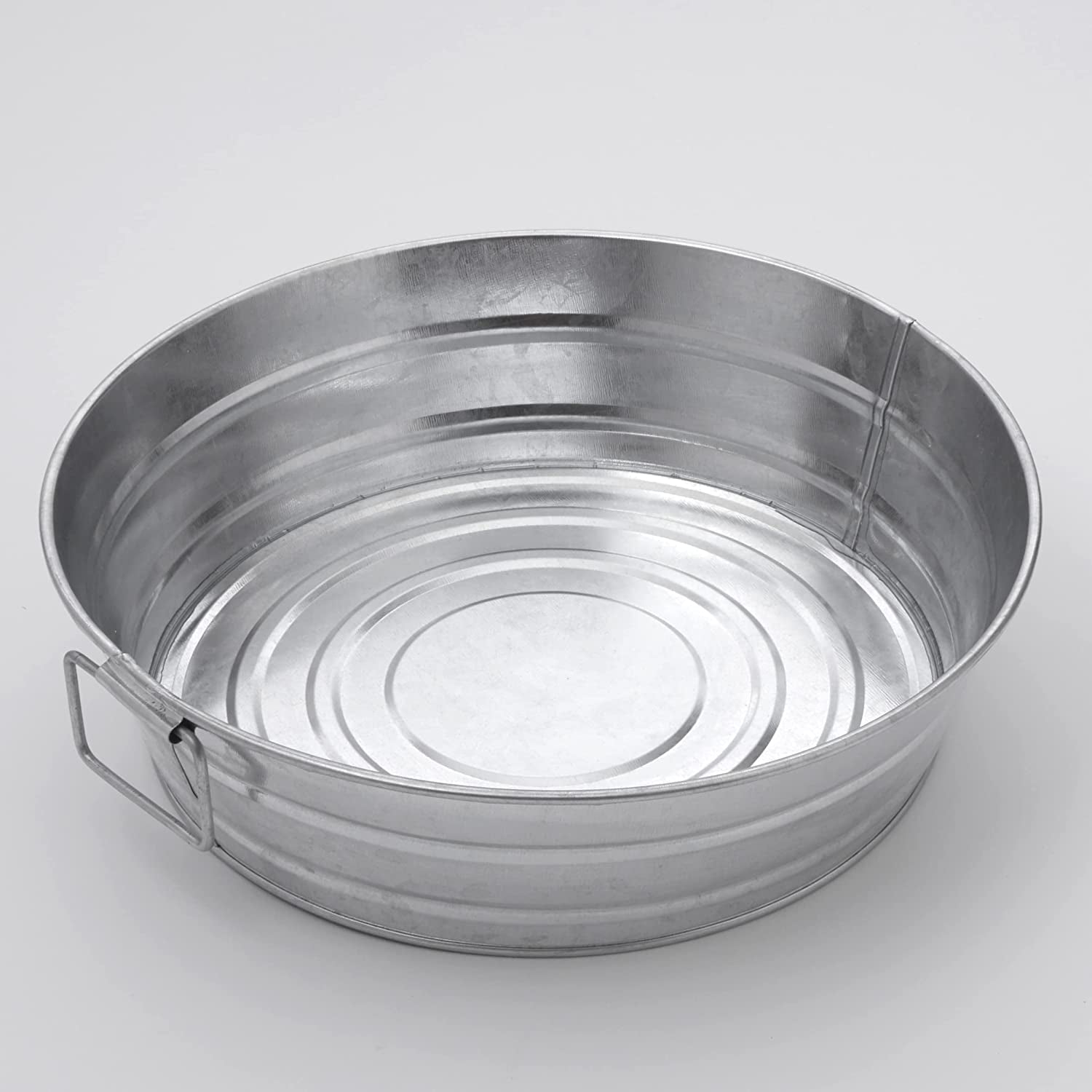 American Metalcraft MTUB69 Natural Galvanized Steel Oval Tub with Side Handle 8-5/8" L X 5-1/2" W X 2-1/2" H 32-Ounce, Silver Bar & Wine Tools Beverage Tubs Home & Kitchen Kitchen & Dining Kitchen Utensils & Gadgets