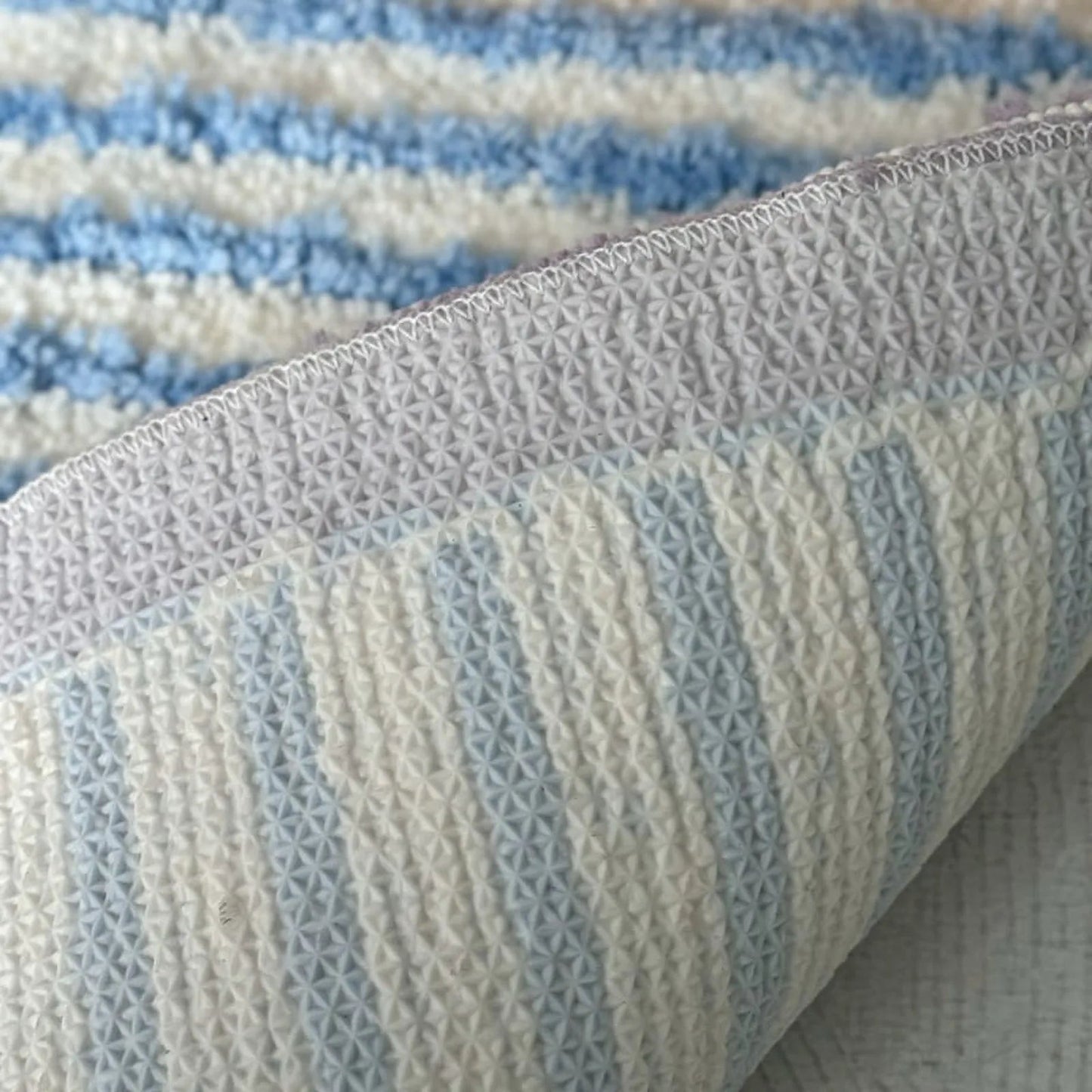 Plush Tufted Wavy Striped Accent Rug
