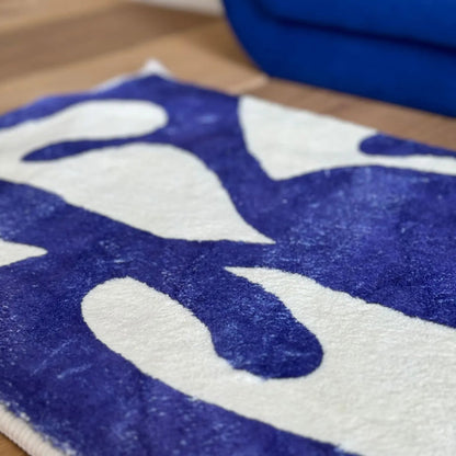 Plush Abstract Wave Polyester Accent Rug