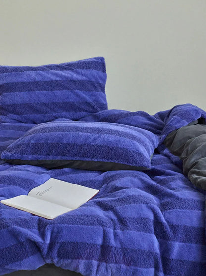 Plush Wide Striped Flannel Fleece Bedding Set
